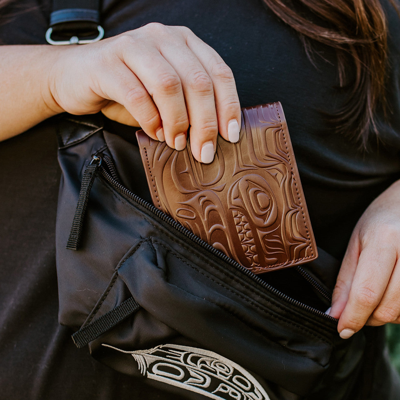 Spirit Wolf Leather Embossed Wallet Paul Windsor