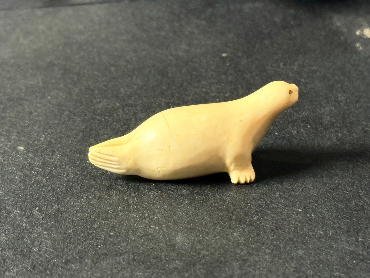 Inuit Walrus Family Ivory Seal Set (3)