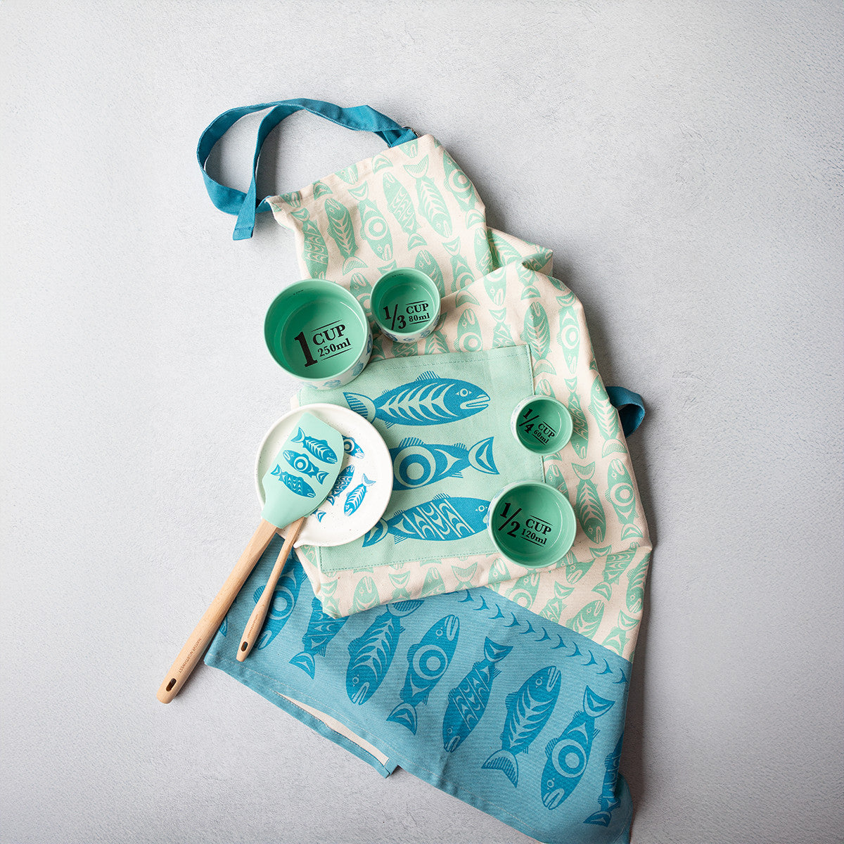 Cool Apron - Salmon in the Wild