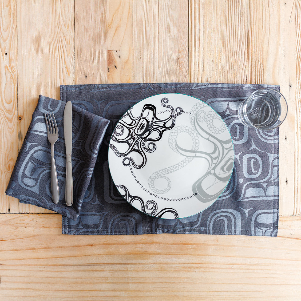 Porcelain Art Dinner Plates (Set of 2) - Octopus (Nuu)